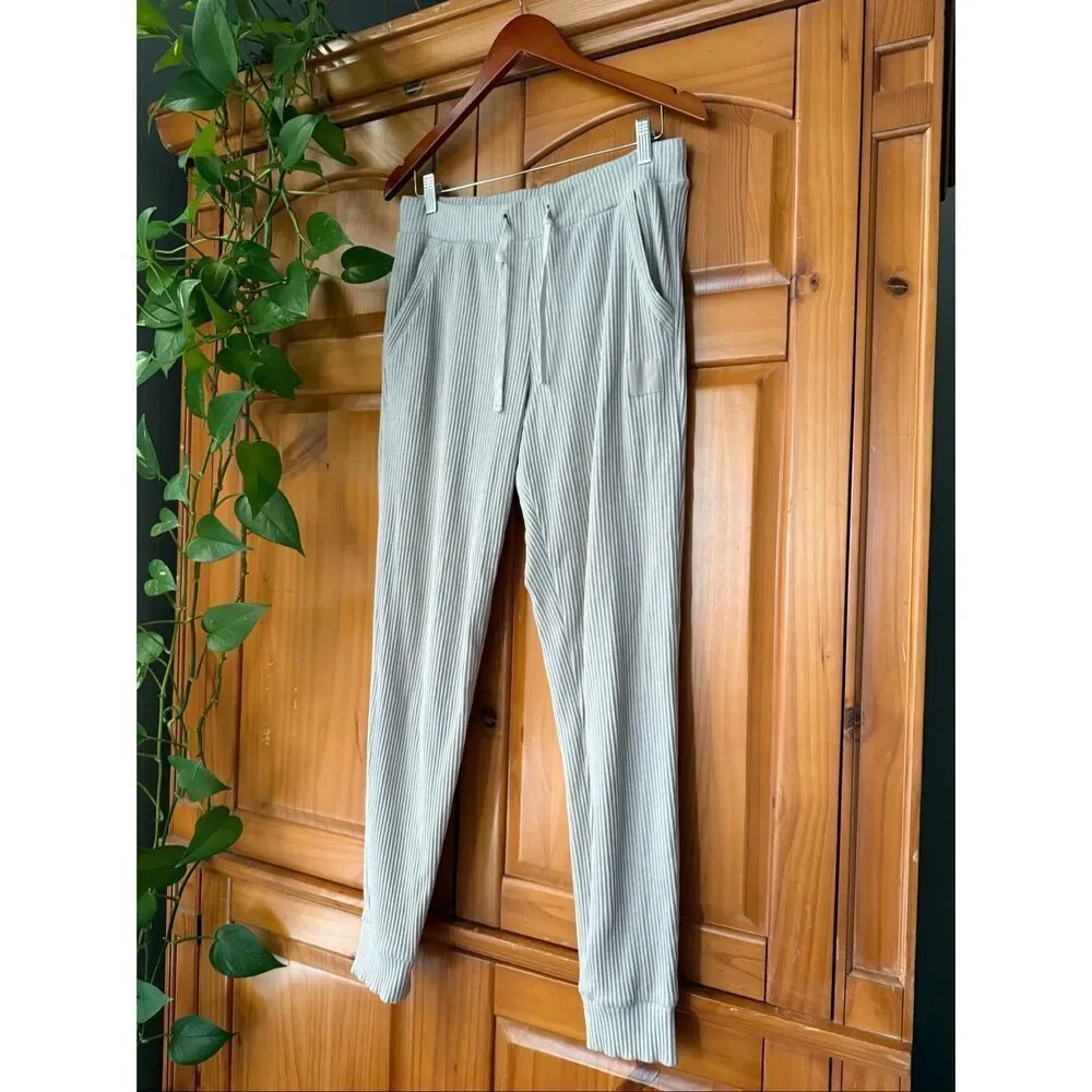 Alo Yoga Ribbed Joggers Cream Beige Womens Medium Lounge Pants